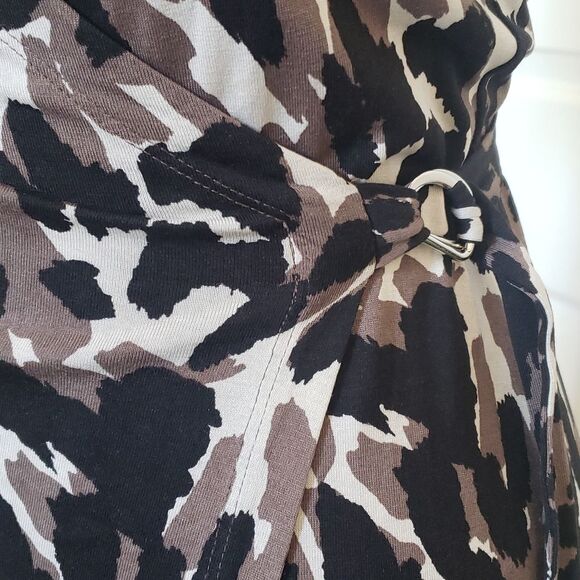 BANANA REPUBLIC Silk Wrap  Dress Black Brown Abstract Short Sleeve Surplice Neck - Picture 9 of 13